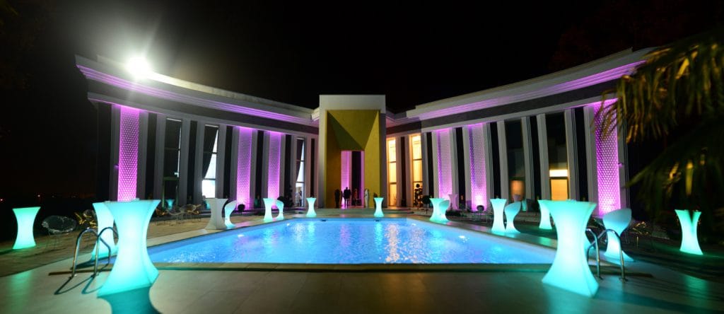 תאורה לאירועים: סוגי תאורה מומלצים לאירועים פרטיים ועסקיים 1 תאורה לאירועים